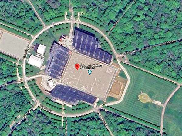 Arena im Schlosspark von Schloss Versailles (© Google Maps)